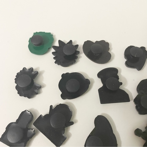 Croc Charms Lot of 34 Hello Kitty Jack Skellington Hulk Halloween SpongeBob - Picture 10 of 16